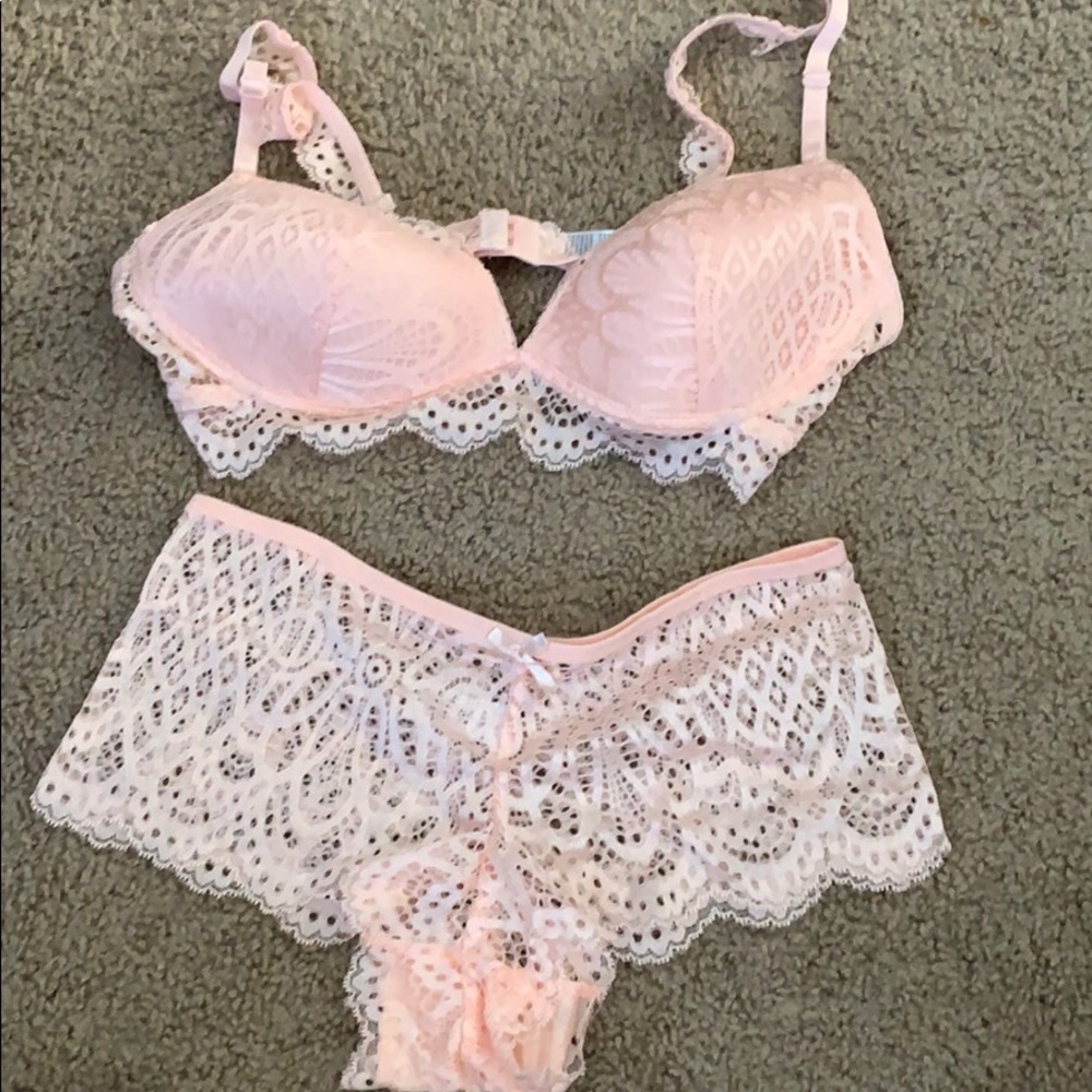 Lingerie Set !